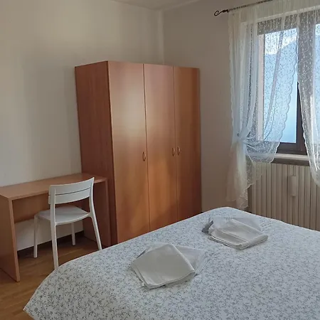 Lory Apartment *
